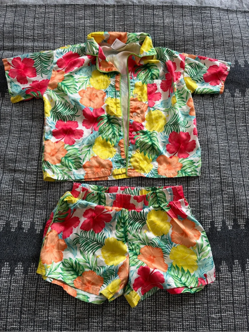 art class Tropical Floral Sleepwear Set in Yellow, Green, Pink